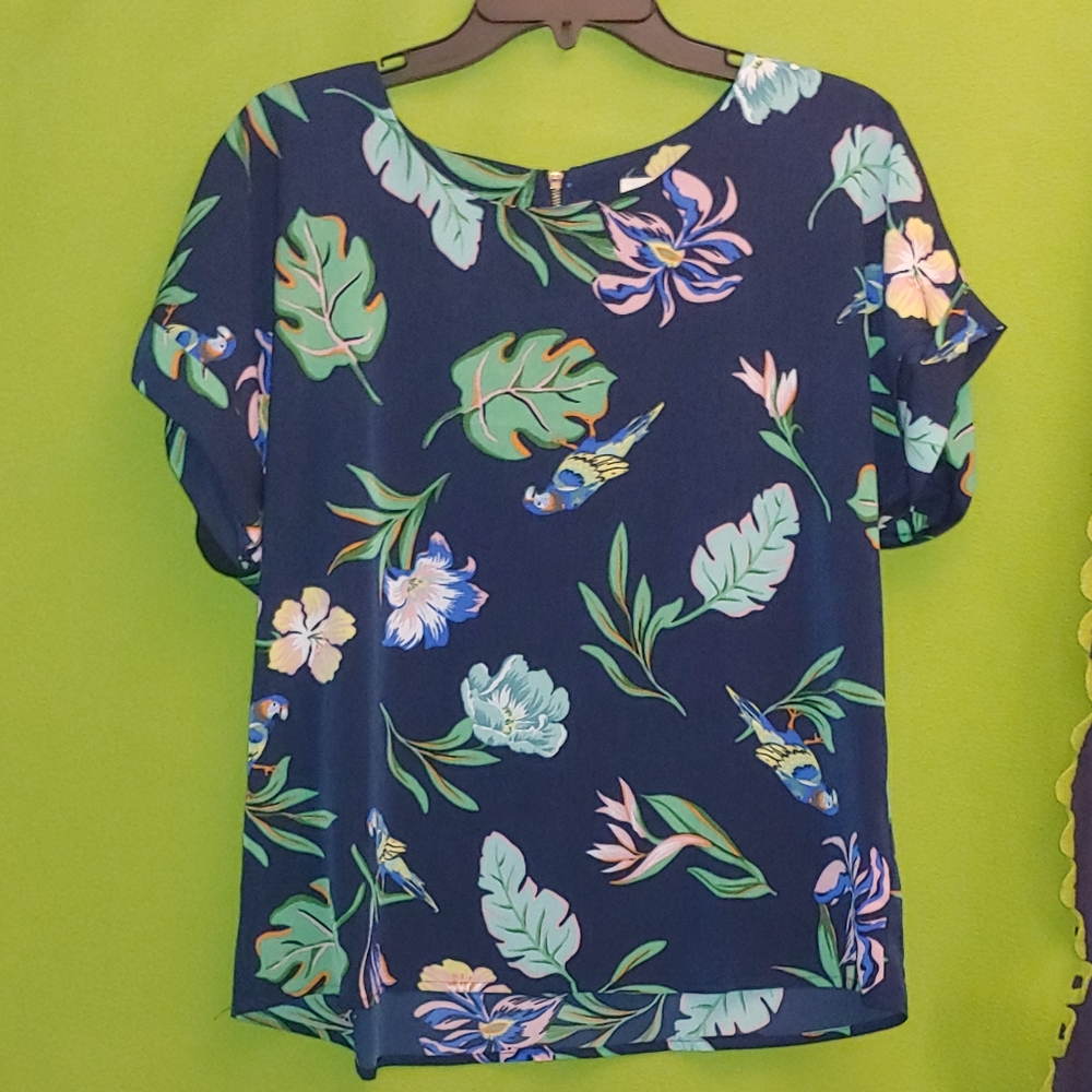 Mello Day Shirt with Funky Floral and Birds Size M